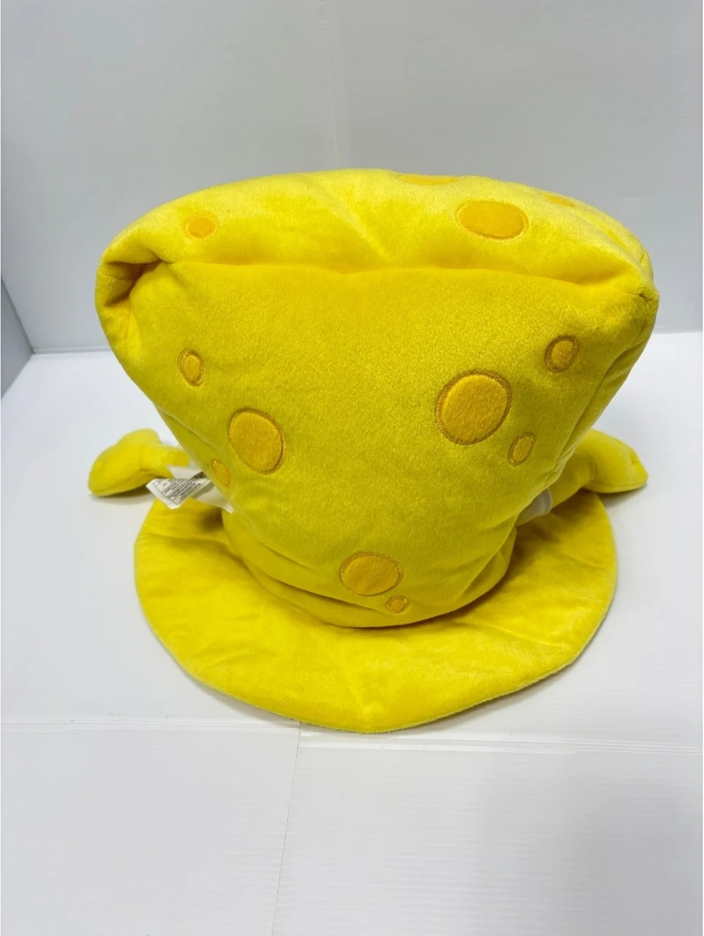SpongeBob SquarePants Plush Character Large Yellow Bucket Hat GUC